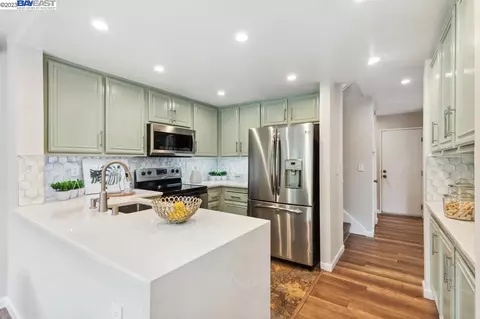 3545 Mcsherry Way, Alameda, CA 94502 photo 1
