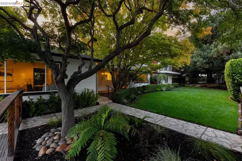 1029 Hampton Rd, Lafayette, CA 94549 photo 1