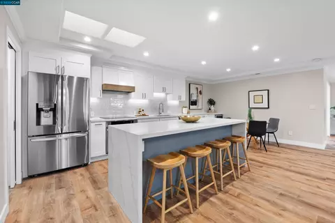 1525 Rockledge Ln #3, Walnut Creek, CA 94595