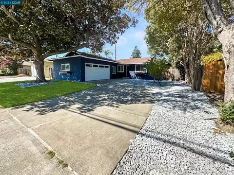 3423 Thunderbird Dr, Concord, CA 94520 photo 1