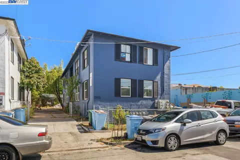 2933 Stanton St, Berkeley, CA 94702 photo 1