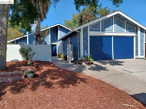 2203 Lynbrook Dr, Pittsburg, CA 94565 photo 1