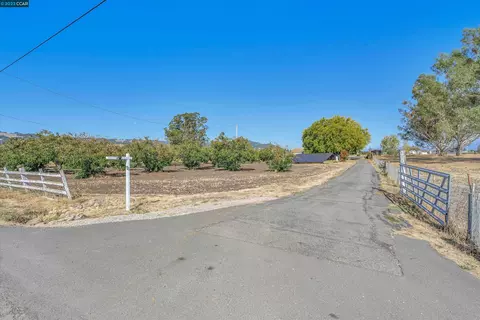 1495 Sperring Rd, Sonoma, CA 95476 photo 1