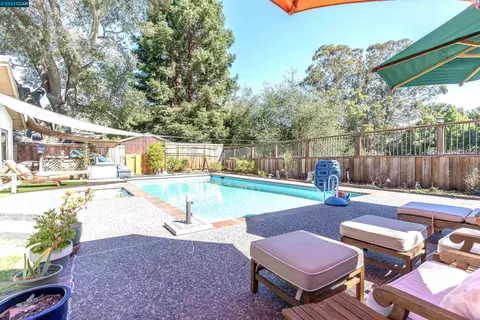 2310 Marlin Ct, Pinole, CA 94564 photo 1