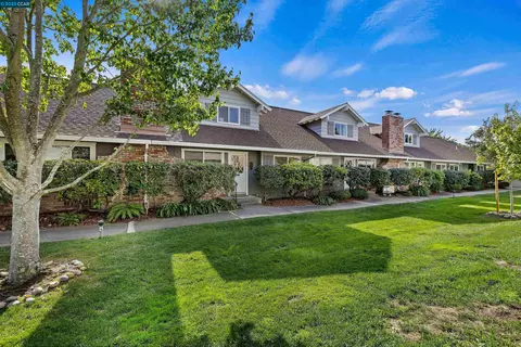 193 Miramonte Dr, Moraga, CA 94556 photo 1
