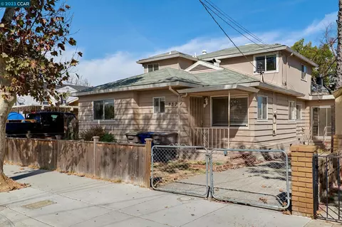 237 School St, Pittsburg, CA 94565 photo 1