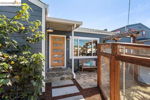 996 Virginia St, Berkeley, CA 94710 photo 1
