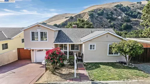 38079 Stenhammer Dr, Fremont, CA 94536 photo 1
