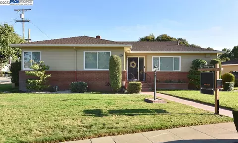 977 Kenyon Ave, San Leandro, CA 94577 photo 1