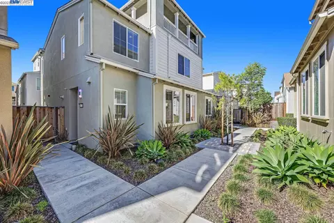 8521 Central Ave, Newark, CA 94560 photo 1