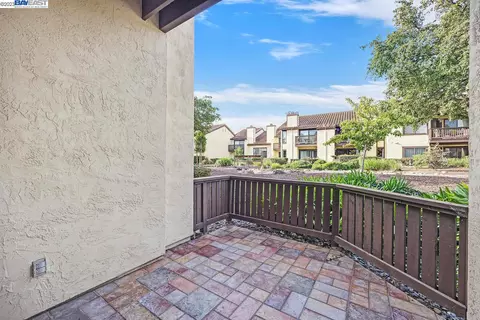 14329 Seagate Dr, San Leandro, CA 94577 photo 1