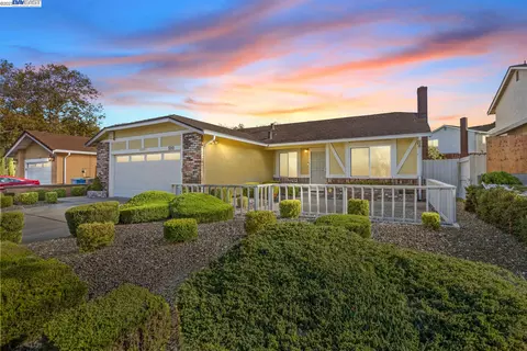 500 Christopher Way, Vallejo, CA 94589 photo 1