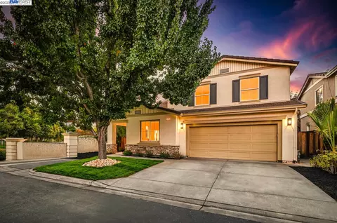 5606 Idlewood St, Dublin, CA 94568 photo 1