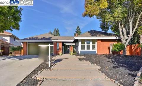 325 Aleut Ct, Fremont, CA 94539 photo 1