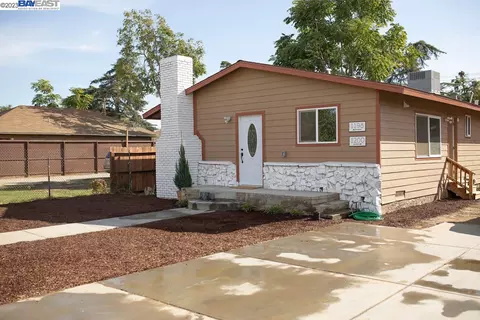 1198 Garden Ave, Modesto, CA 95351 photo 1