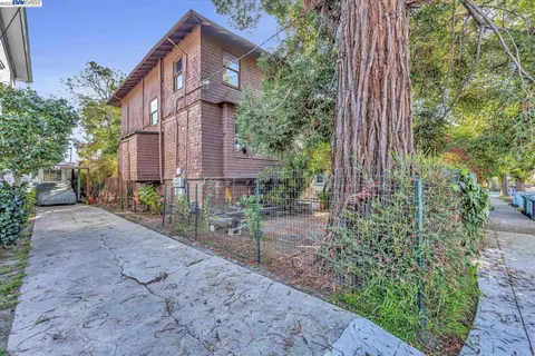 2008 Parker St, Berkeley, CA 94704 photo 1