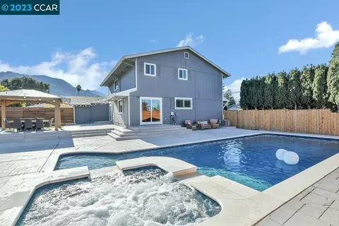 1229 Krona Ln, Concord, CA 94521 photo 1
