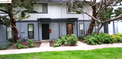 1376 Tree Garden Pl, Concord, CA 94518