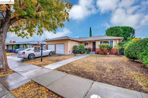 124 Sierra Dr, Pittsburg, CA 94565 photo 1