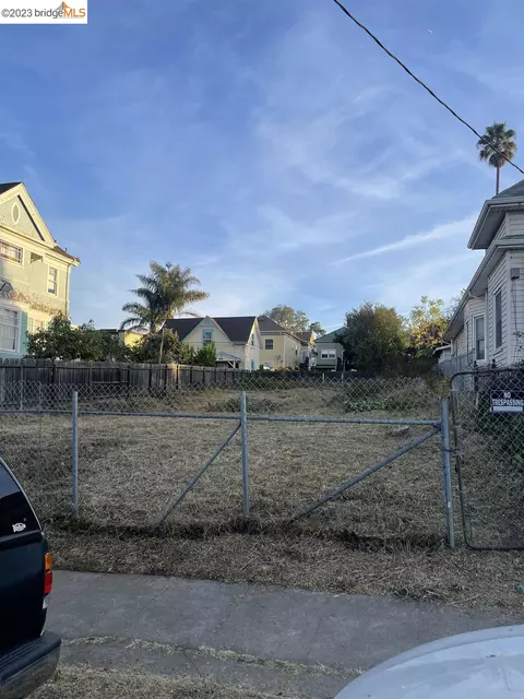 2340 E 21st St, Oakland, CA 94601