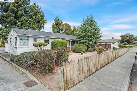 421 Bartlett Ave, Hayward, CA 94541 photo 1