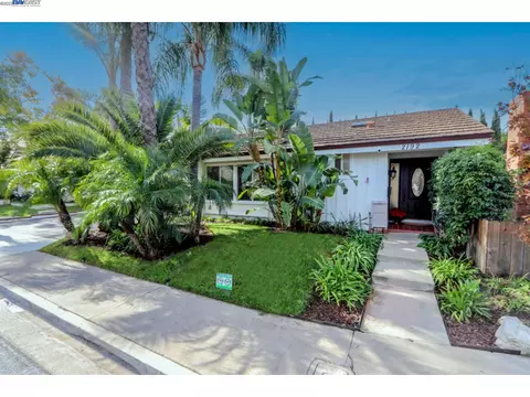 2192 Cedar Ln, Tustin, CA 92780 photo 1