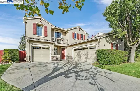 3011 Overlook Dr, Vallejo, CA 94591 photo 1
