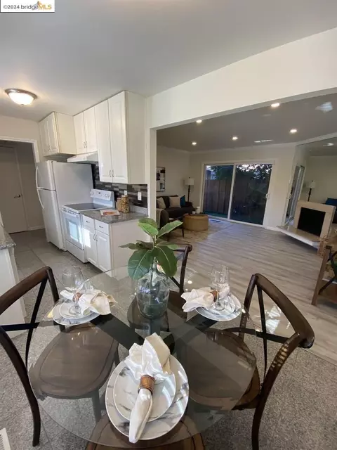 2548 Jones #10, Walnut Creek, CA 94597