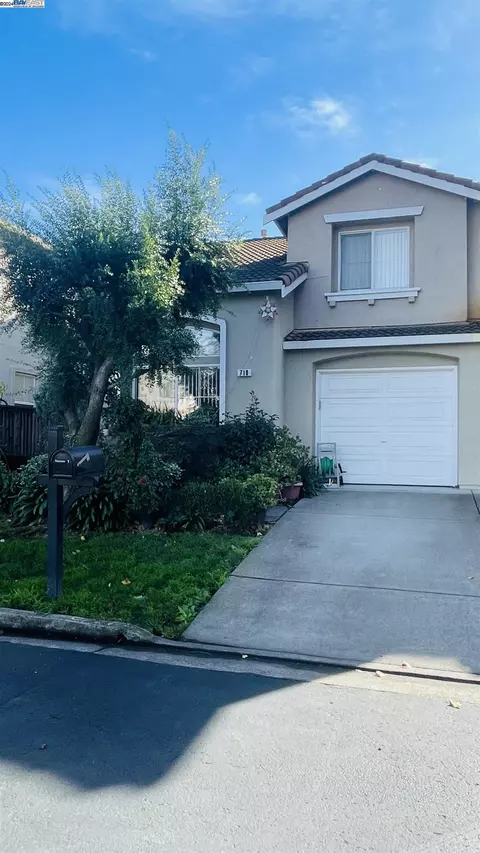 718 Biltmore St, San Leandro, CA 94577 photo 1