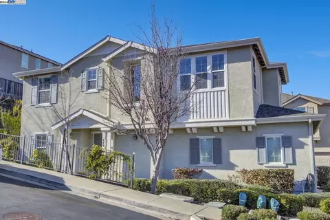 629 Falling Star Dr, Martinez, CA 94553 photo 1