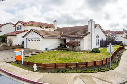 19039 Carson Ln, Castro Valley, CA 94552 photo 1