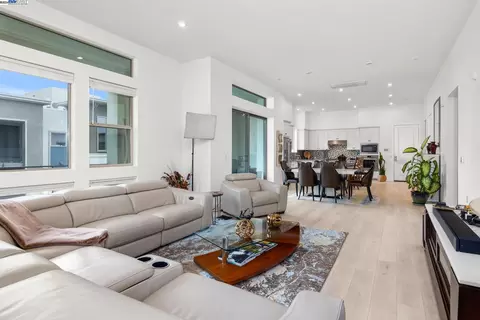 5652 Lexington Ave #402, Dublin, CA 94568