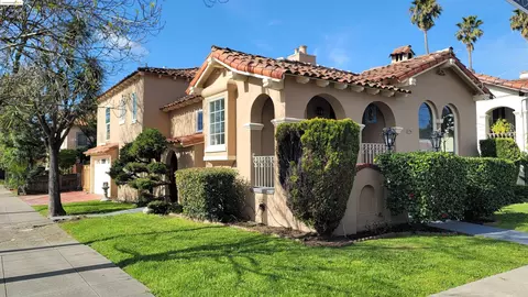 2551 Castello St, Oakland, CA 94602 photo 1