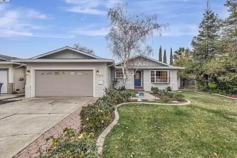 3035 Dovenshire Dr, Tracy, CA 95376 photo 1