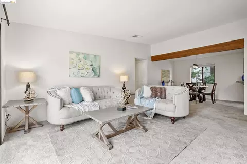 2055 Sierra Rd #60, Concord, CA 94518