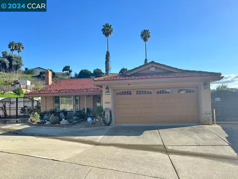 822 Reef Point Dr, Rodeo, CA 94572 photo 1