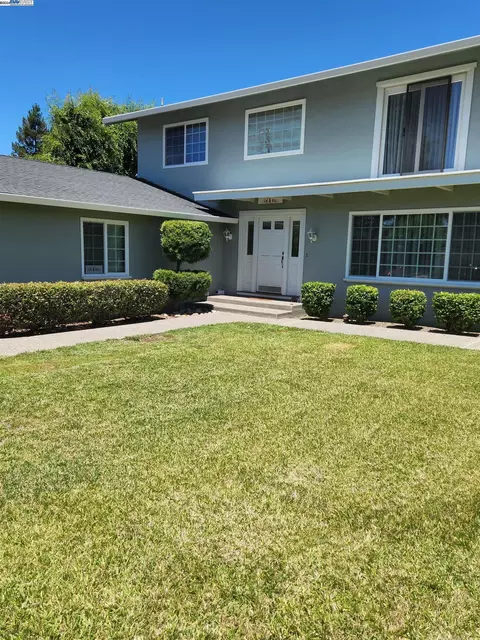 9404 Olympia Fields Dr, San Ramon, CA 94583 photo 1