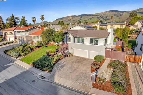 46676 Windmill Dr, Fremont, CA 94539 photo 1