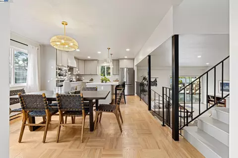 401 Whitehall Rd, Alameda, CA 94501 photo 1
