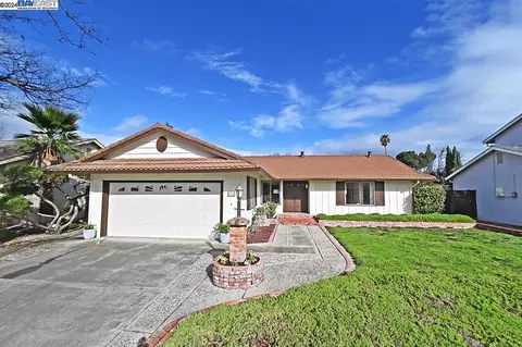 812 Pine St, Livermore, CA 94551 photo 1