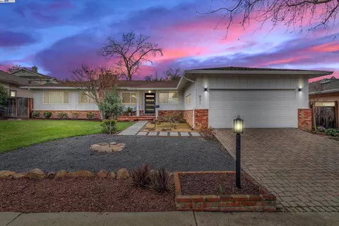 831 E Angela St, Pleasanton, CA 94566 photo 1