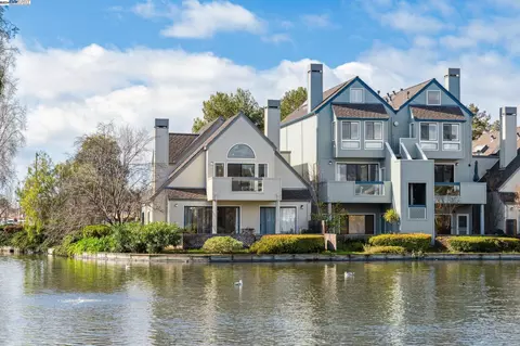 4 Invincible Ct #D42, Alameda, CA 94501 photo 1