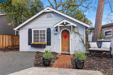 968 4th St, Lafayette, CA 94549 photo 1