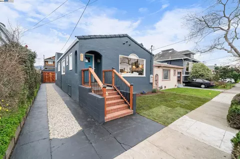 2751 Mathews St, Berkeley, CA 94702 photo 1