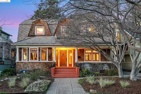 2223 Stuart St, Berkeley, CA 94705 photo 1