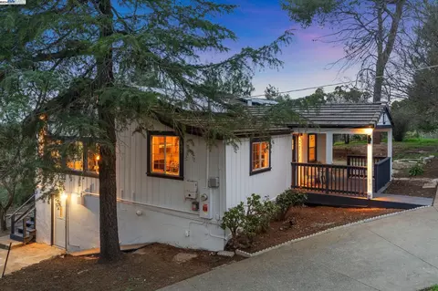 2011 Ayers Rd, Concord, CA 94521 photo 1