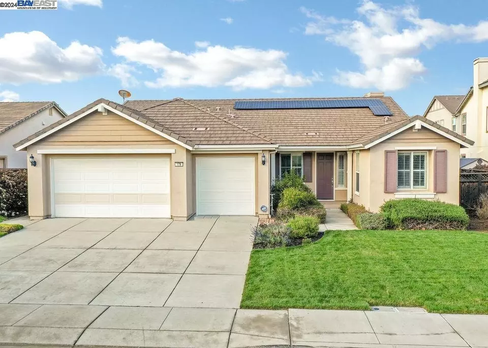 179 Coral Bell Way, Oakley, CA 94561 39 Photos Movoto