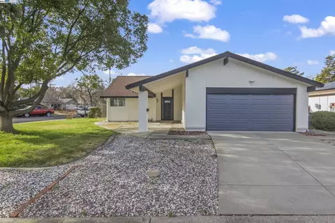 149 Normandy Dr, Vacaville, CA 95687 photo 1