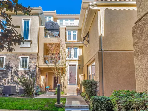 4406 Fitzwilliam St, Dublin, CA 94568 photo 1