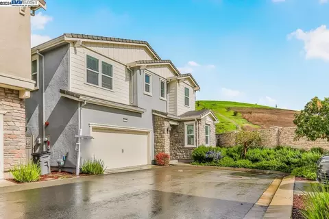 4013 Bothrin St, Dublin, CA 94568 photo 1